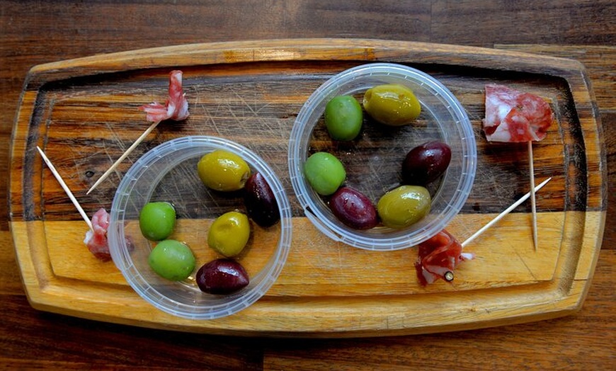 Image 3: Cardiff City of Arcades Food Experience