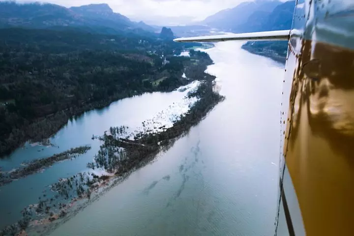 Columbia River Gorge Waterfall Air Tour by Envi Adventures