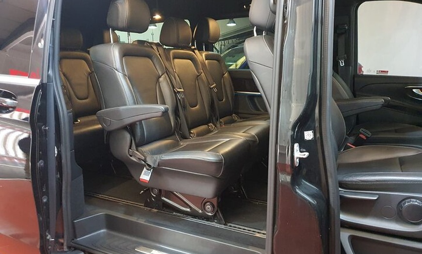 Image 4: Transporte Privado a Estación de Chamartin con Recogida en Hotel