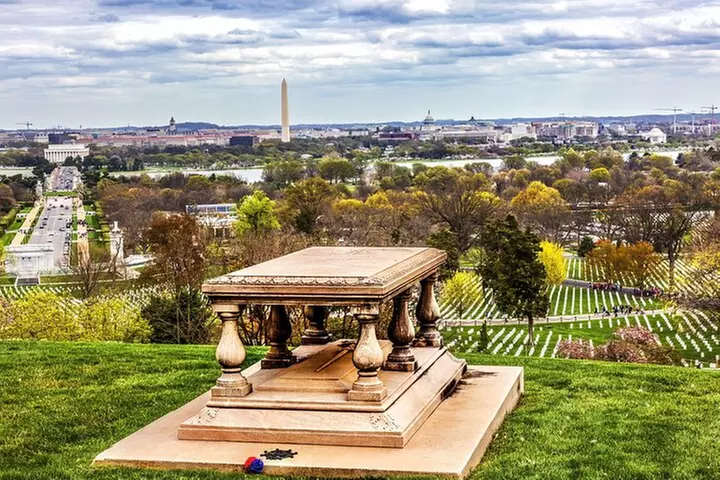 Self Guided Walking Tour of Arlington National Cemetery GPS App