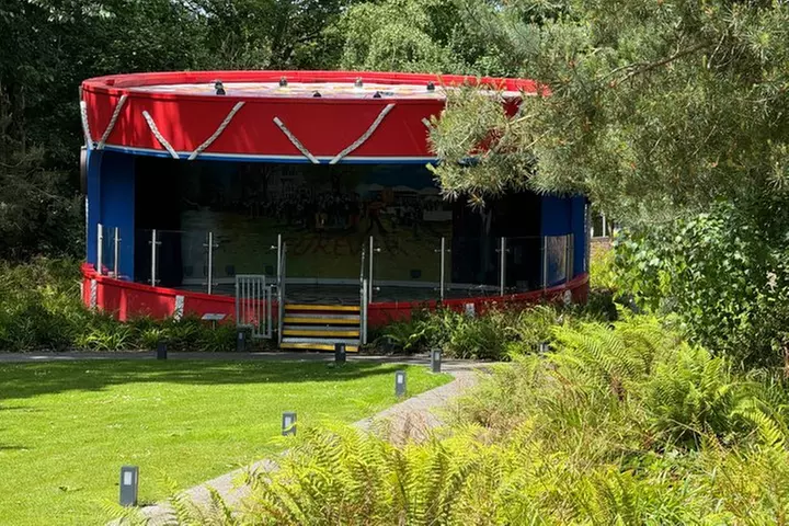 Private Liverpool Beatles Tour - Casbah Club (Blue Badge Guide)