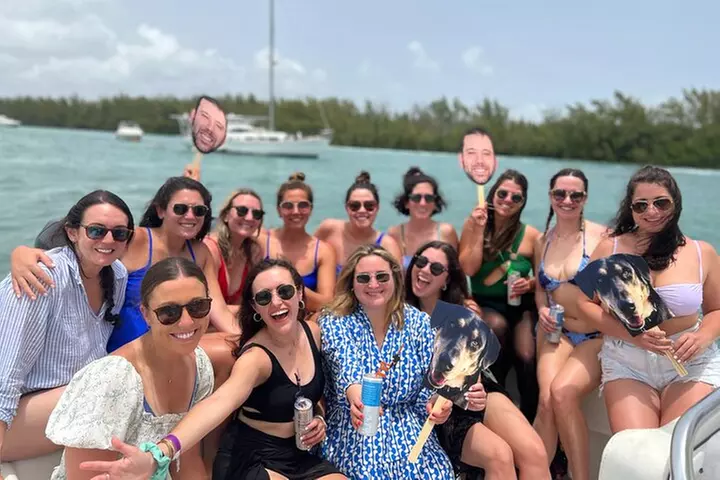 Miami Private Boat Rental to Sandbars and More