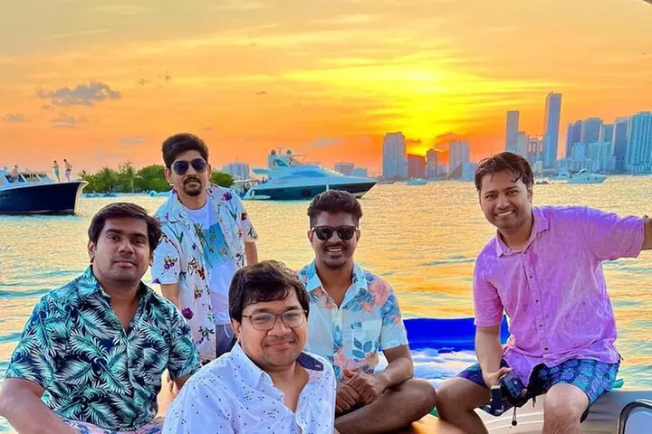 Private Captained Boat Tour in Miami for up to 12 passengers
