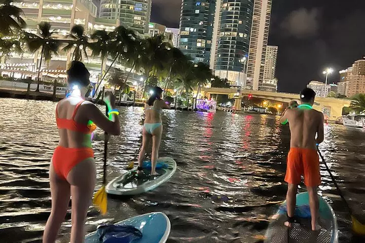 Night on Paddleboard Under the Lights Experience in Fort Lauderdale