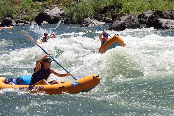 Full-Day Rogue River Hellgate Canyon Raft Tour