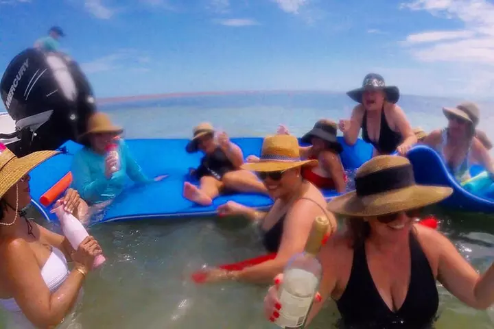 Miami Private Boat Rental to Sandbars and More