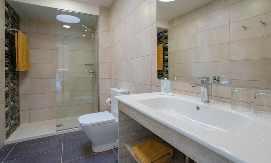 Image 13: ✈ LANZAROTE | Costa Teguise - Galeón Playa 3*, 4 nachten - Stadscen...