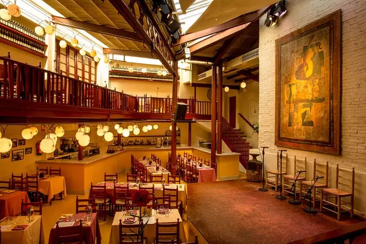 Noche Flamenca en Tablao de Carmen con Menú Degustación o Cena