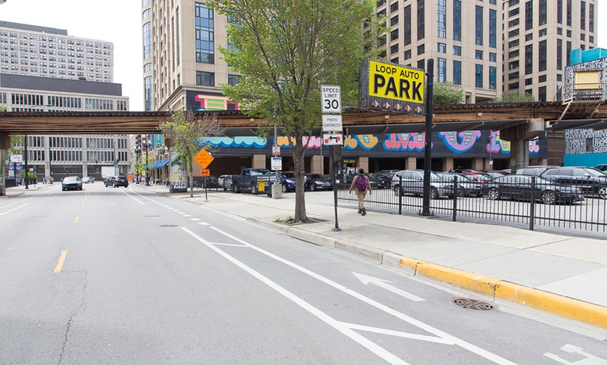 Image 8: Parking at Loop Auto Parks Lot