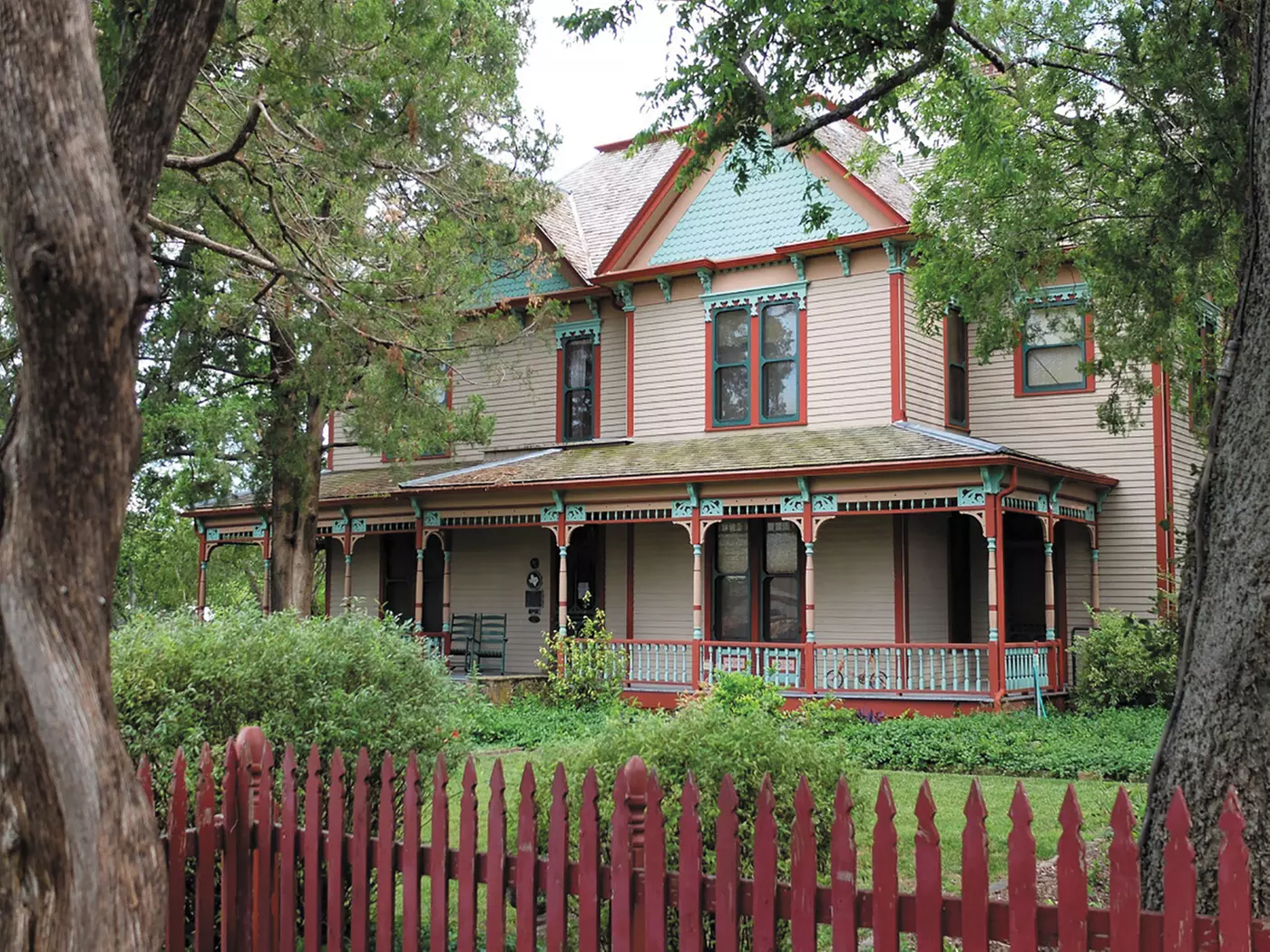 $12 For A Guided House Tour For 2 Adults & 2 Children (Reg. $24) - Primary Image