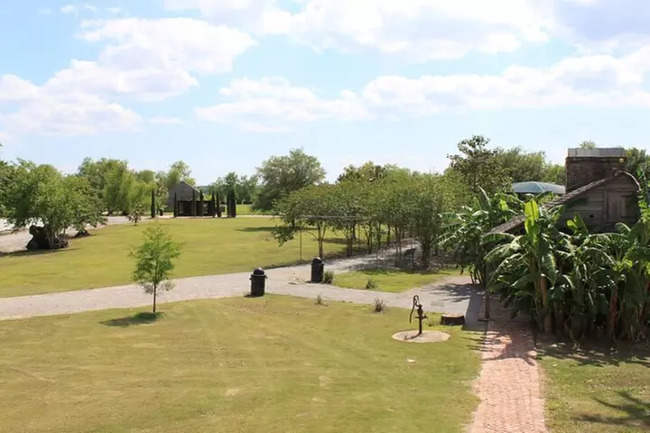 Whitney Plantation Tour with Transportation