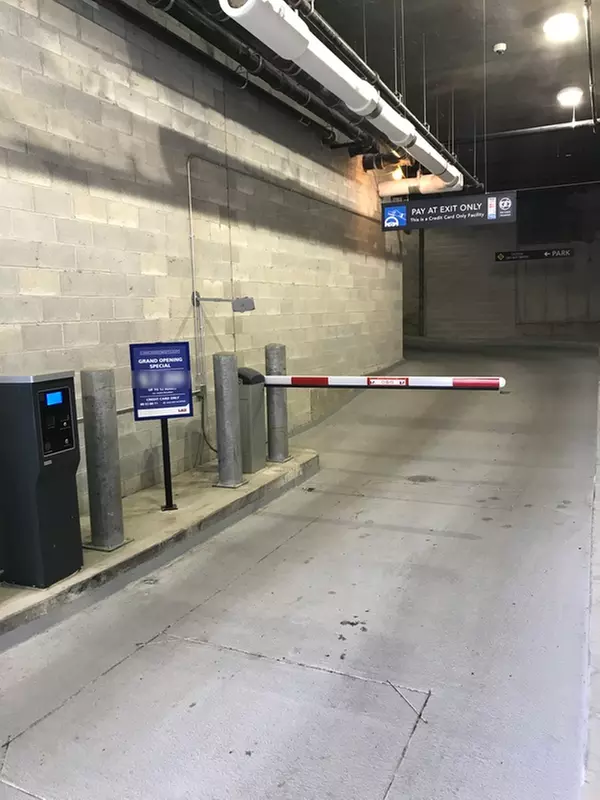 Parking at Landmark West Loop Garage - Second Medium
