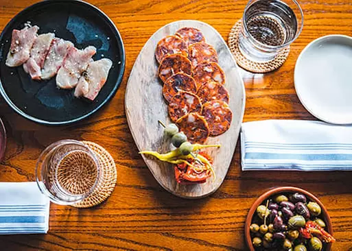 5% Cash Back at Crudo Nudo