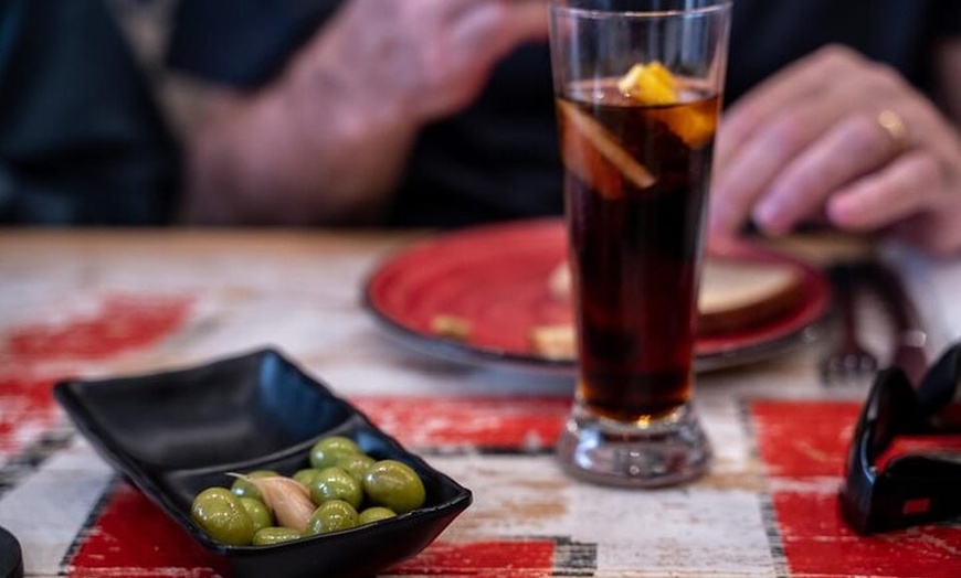 Image 5: Excursión gastronómica a pie por el sabor de España