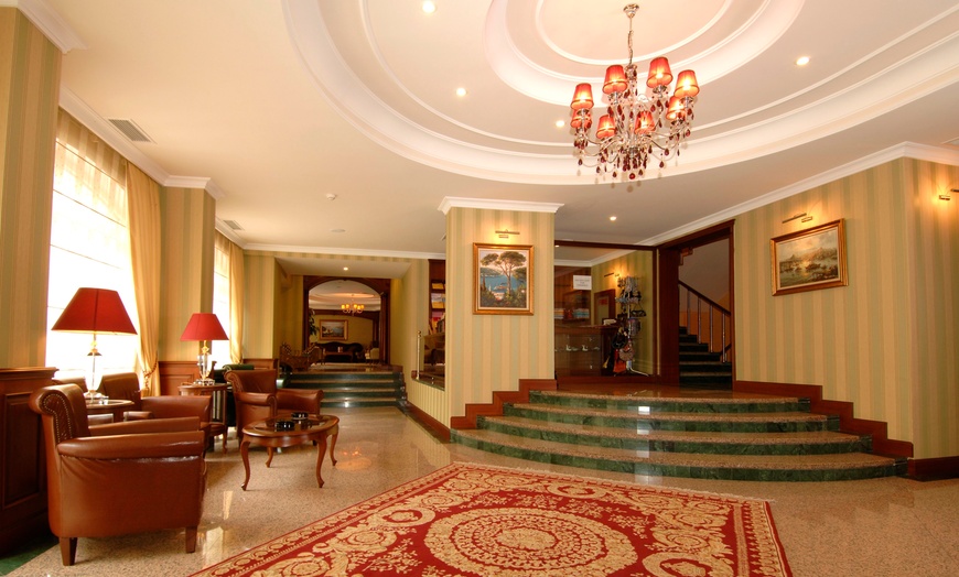 Image 2: ✈ TURKEY | Istanbul - Grand Yavuz Hotel 4* - Spa