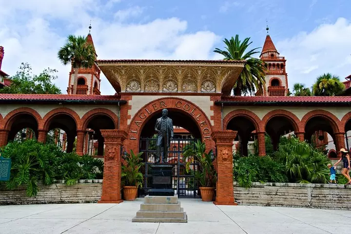 Telling Elegies Adults Walking Tour in Saint Augustine