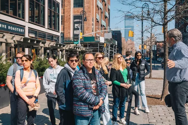 Foods of NY Tours Chelsea Market Food Tour & High Line Park