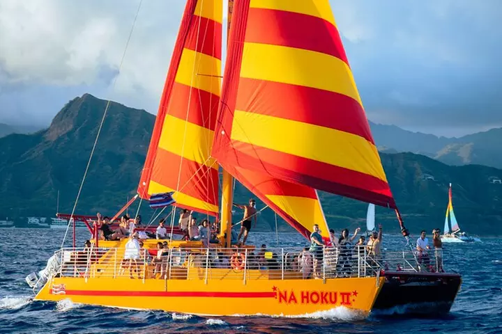 South Shore Open Sail from Kewalo Harbor Including Drinks - Primary Image