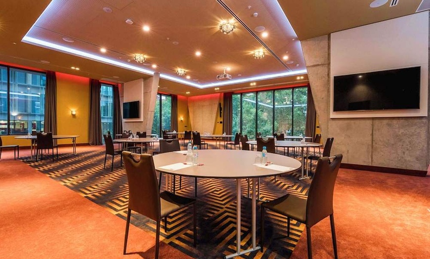 Image 54: ✈ SPANIEN | Barcelona - Leonardo Royal Hotel Barcelona Fira 4*, 2 N...