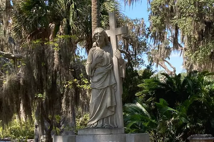 1-Hour Bonaventure Cemetery Golf Cart Guided Tour in Savannah