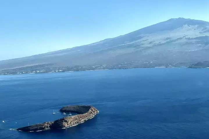 Maui -PRIVATE- Air Tour: 5 Islands: (2-5 people): SEE Even MORE!