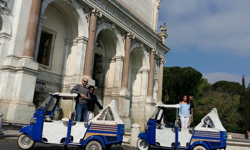 Image 5: Roma a bordo di un'Ape Calessino