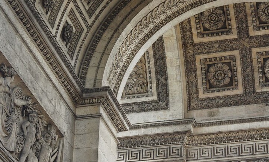 Image 6: Arc de Triomphe à Paris Visite à pied avec audioguide (pas de billet)