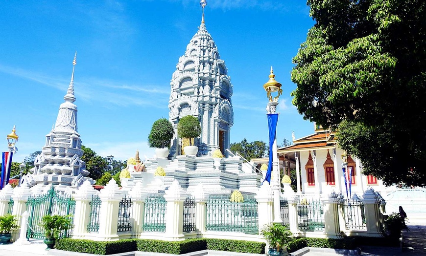 Image 16: ✈ CAMBODGE | De Siem Reap à Phnom Penh - Richesse du Cambodge et ex...