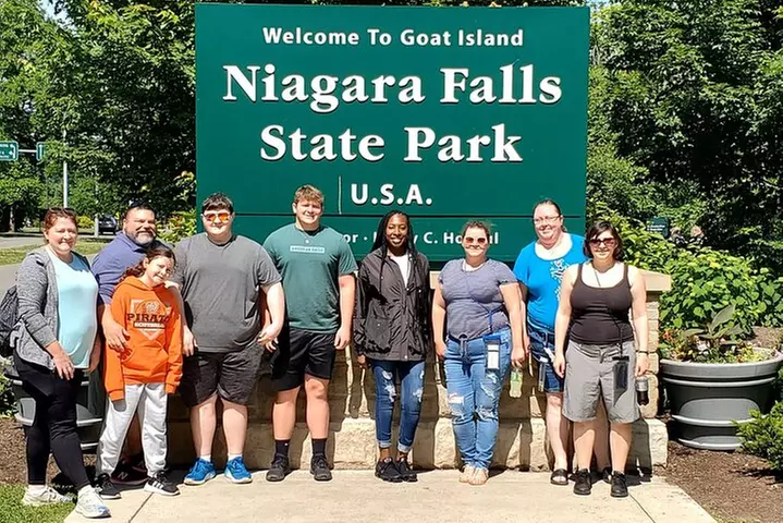 Niagara Falls All-American Boutique Tour (Small Group max 6)