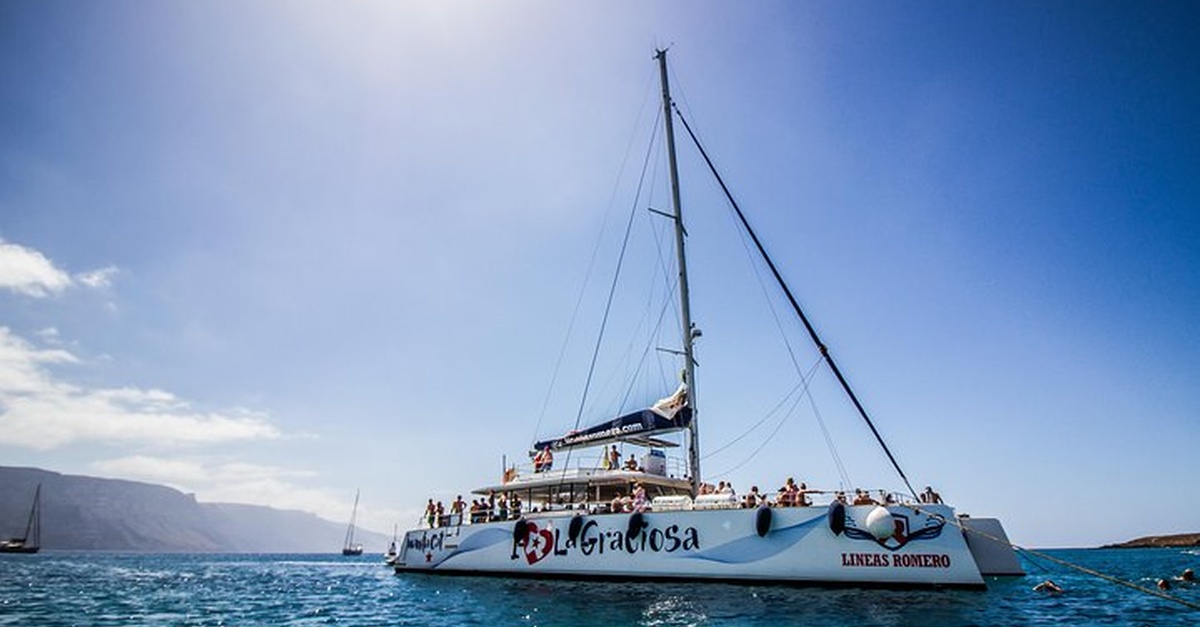 Día de mar en catamarán por la Reserva Marina de La Graciosa