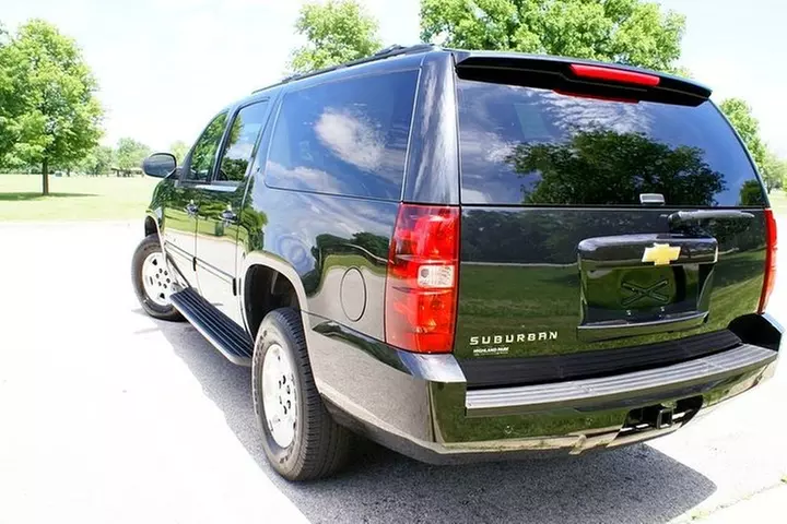 One-Way Private Transfer from Downtown Chicago to MDW by SUV
