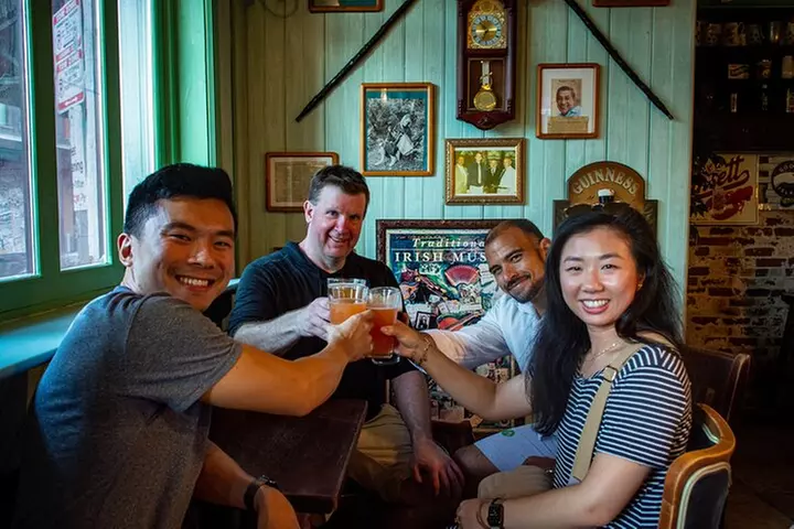 Philadelphia Old City History Pub Crawl Small-Group Tour