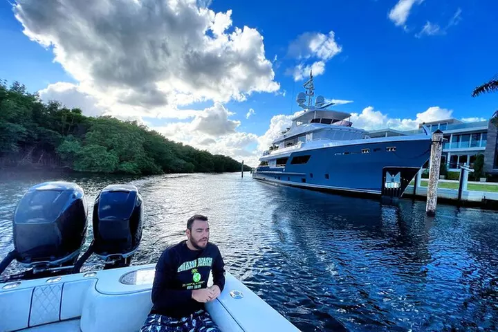 MasterBeast Yacht Charter40 Boat Rental Tours Private Miami