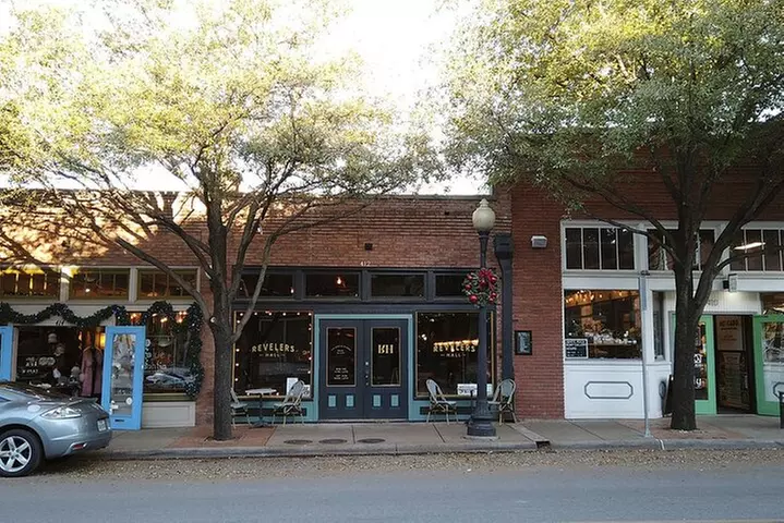 Bishop Arts Food and Walking Tour in Dallas - Second Medium