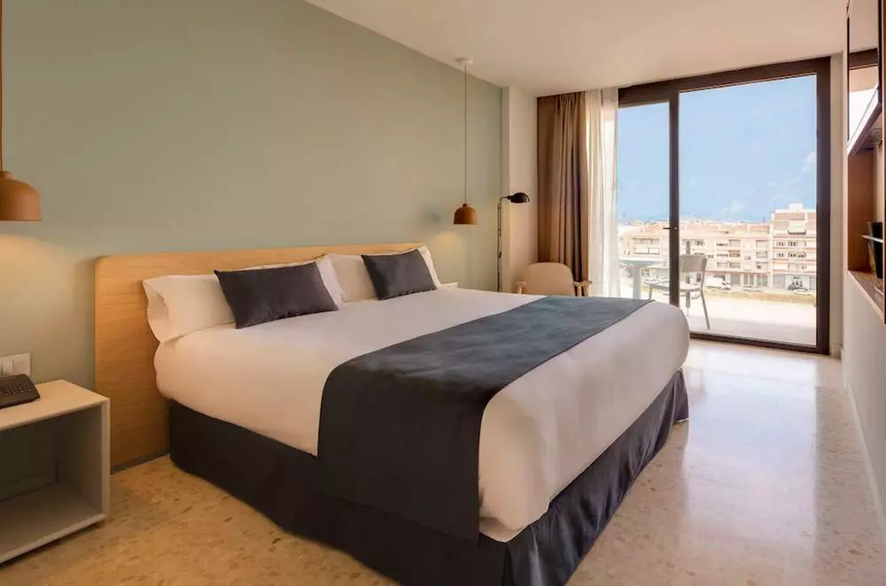 ✈ COSTA BARCELONA | Malgrat de Mar - AQUA Hotel Silhouette & Spa - ...