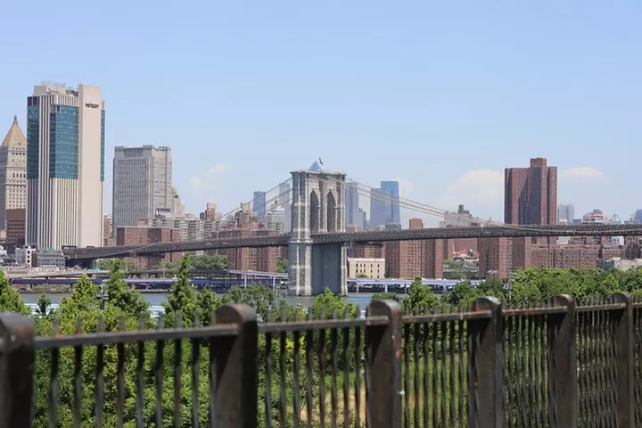 Guided Bike Tour of Lower Manhattan and Brooklyn Bridge
