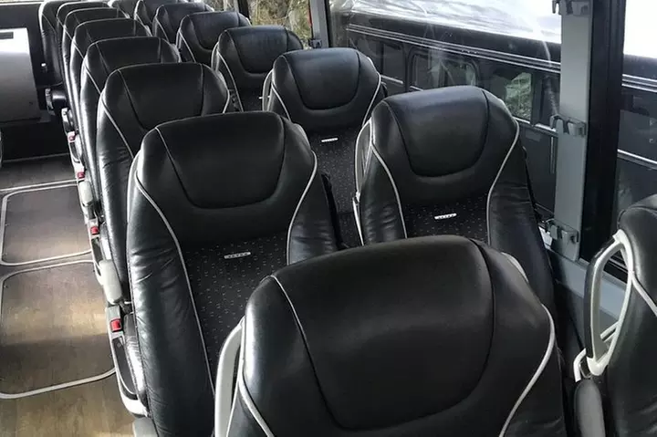 Luxury Coach Bus from Any Airport around NYC / Bus+WIFI
