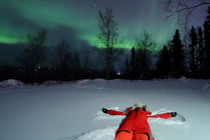 Best Northern Lights Aurora Adventure FREE Portraits & Hot Pizza