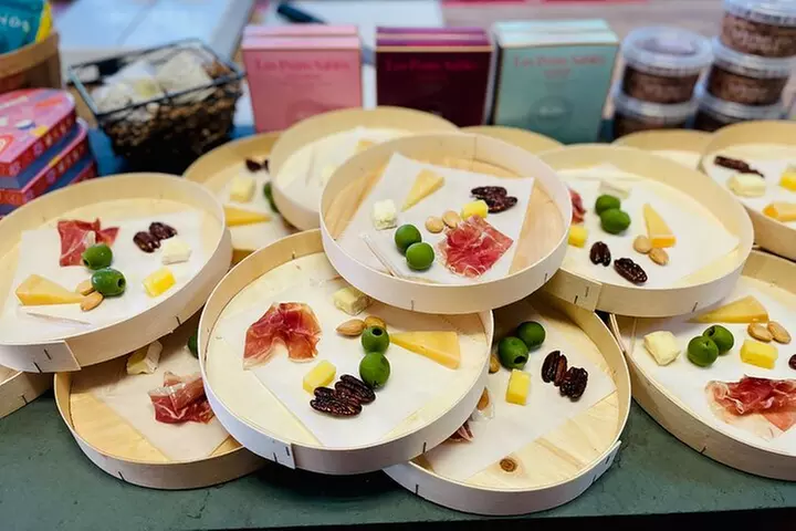 Taste the Hudson Valley with Gourmet Beacon Food Tour