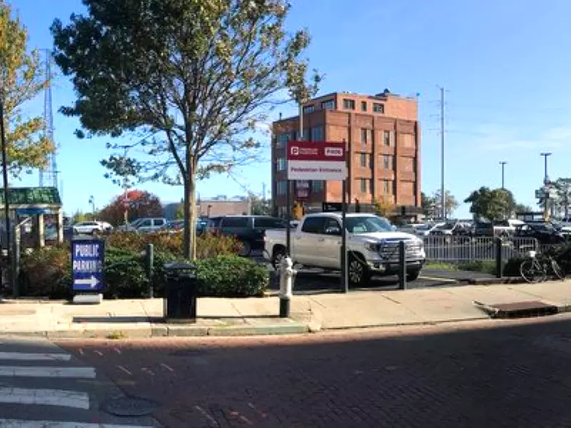 Parking at 385 Iberville St. Lot - P406 - Primary Image