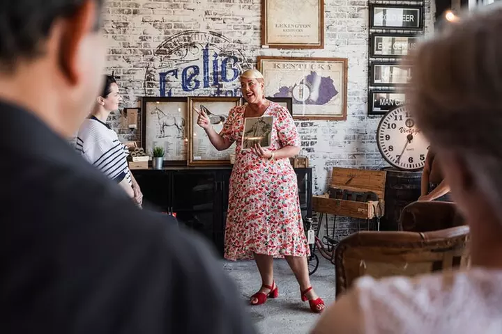 Distillery District Food & History Tour in Lexington