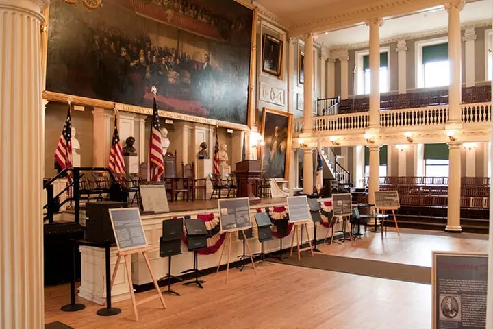 Entire Freedom Trail Walking Tour: Includes Bunker Hill and USS Con...