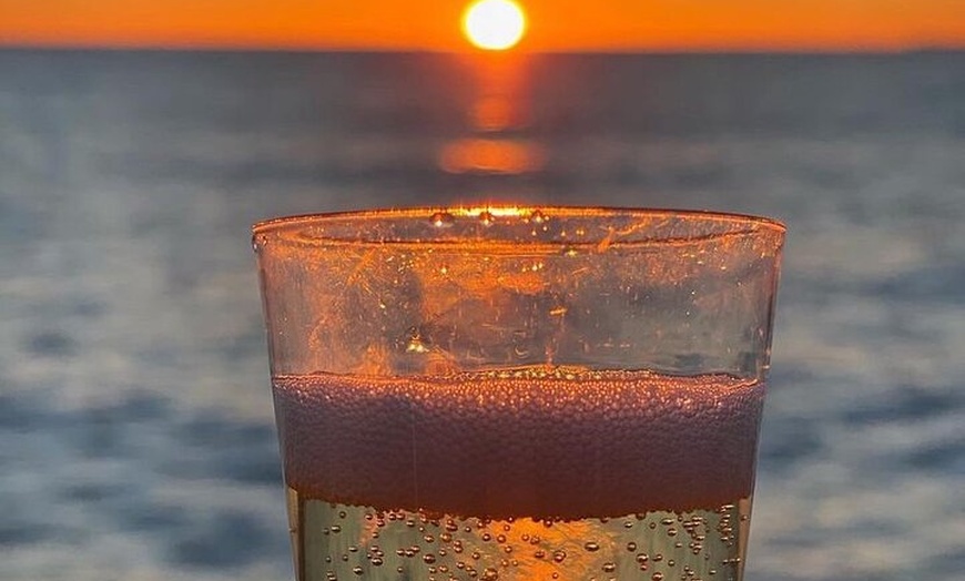 Image 3: Experiencia en Barco Sitges