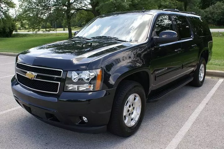 One-Way Private Transfer from Downtown Chicago to MDW by SUV