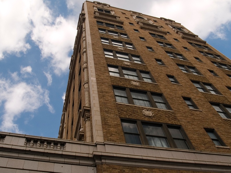 Peabody Hotel Parking Deals