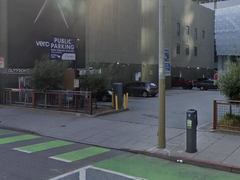 Parking at 524 Howard St. Lot
