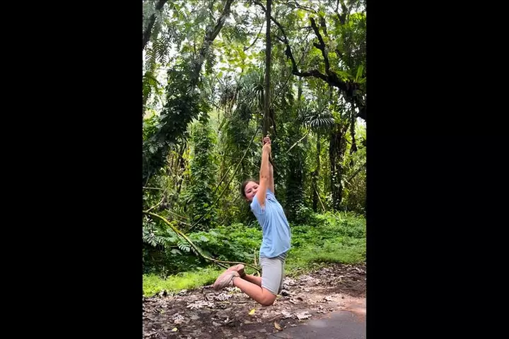 Secret Tide Pool Hike - Jungle & Coast - Private