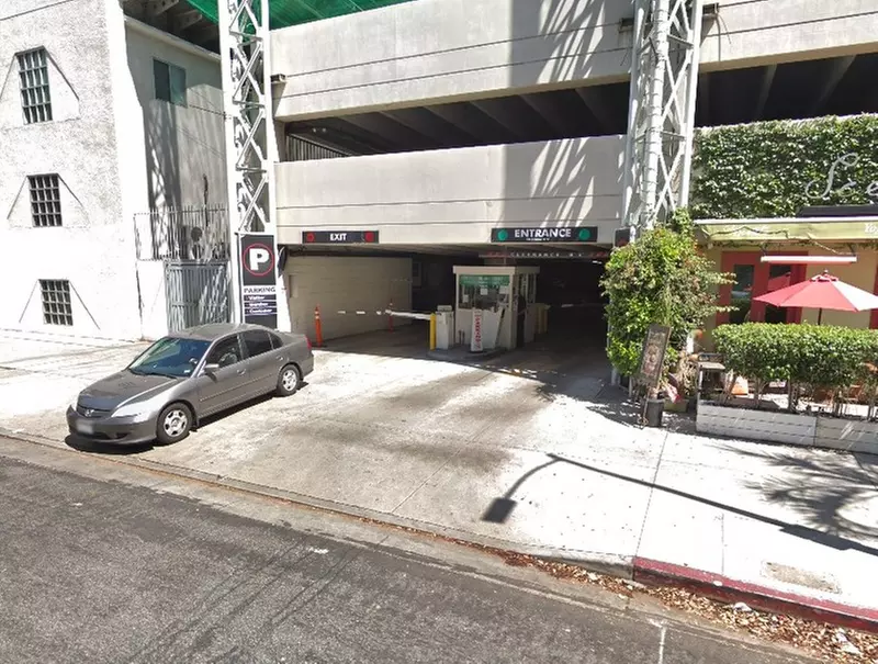 Parking at Aroma Garage - Primary Image