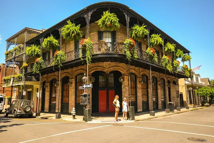 New Orleans : Private Custom Walking Tour with A Guide (Private) - Second Medium