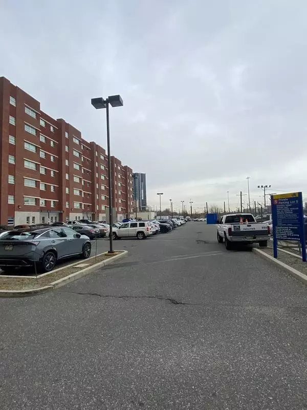 Parking at Lot S - Primary Image